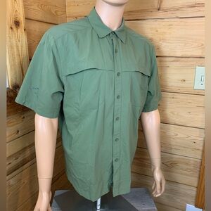 Mountain Equipment Men’s Large Short sleeve‎ Performance Green Button down Shirt